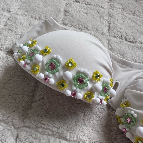Victoria's Secret | White and Yellow Floral Beaded Bikini Top | Size 36C - Picture 5 of 8